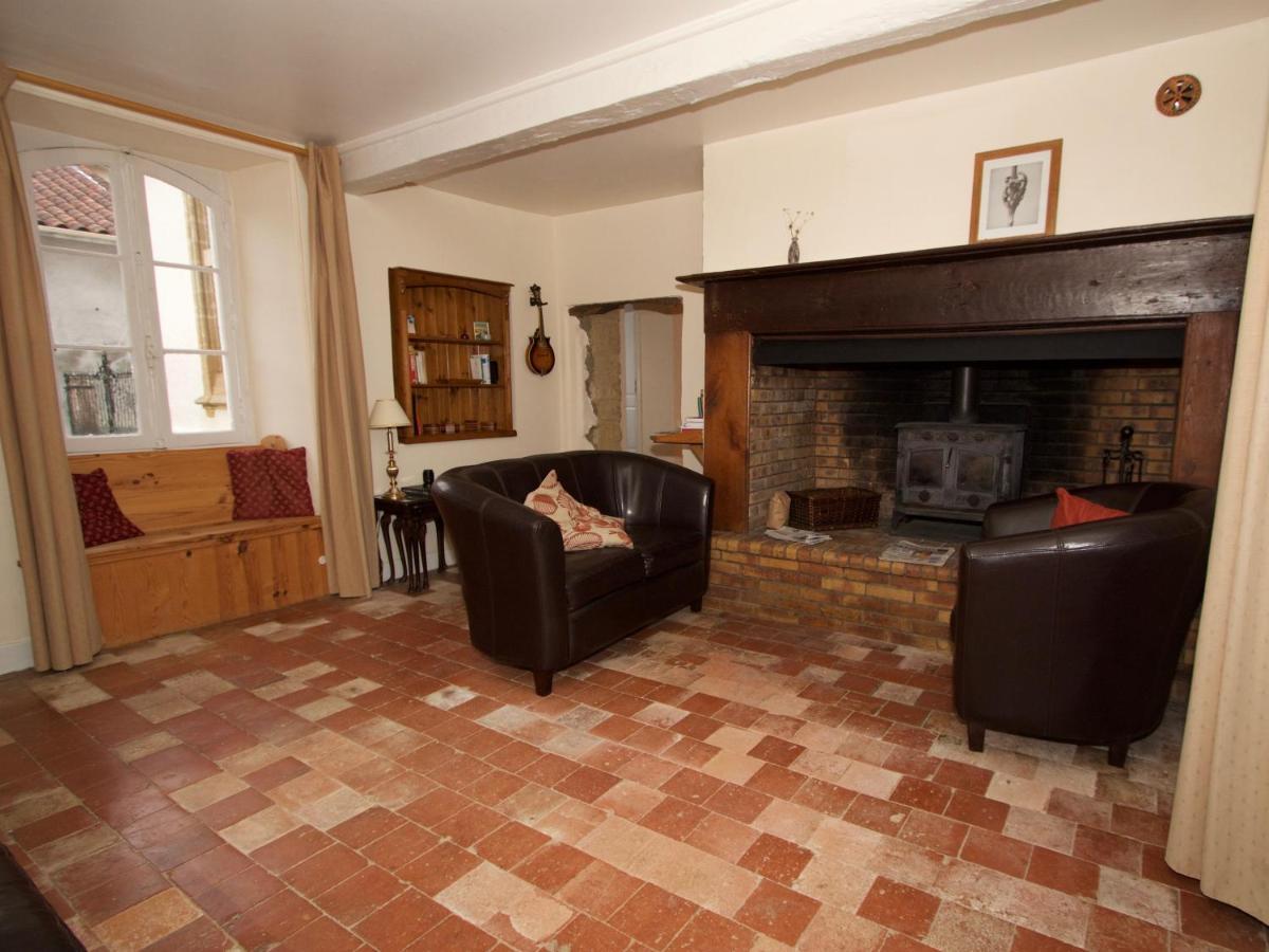 Ancienne Ecole Bed and Breakfast Cazaux-Villecomtal Eksteriør billede